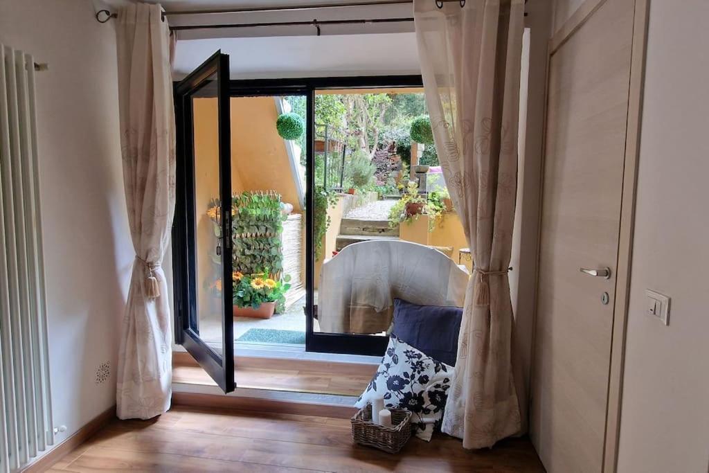 Monica Appartamento Con Giardino Al Ponte Vecchio ฟลอเรนซ์ ภายนอก รูปภาพ